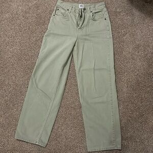 URBAN BDG GREEN BOYFRIEND JEANS